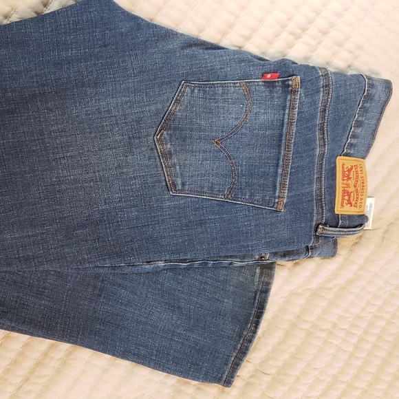 Levi's Strauss & Co. Jeans size 31 slimming boot - Picture 1 of 6